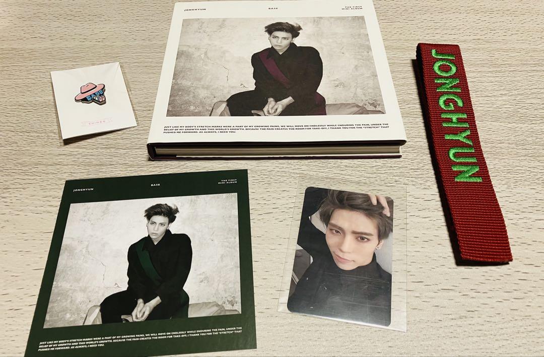 

[USED] SHINee Jonghyun BASE Korean Edition CD + Trading Card + Pin Badge + Name Tag