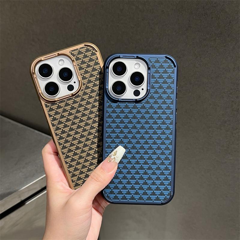 Luxury Carbon Fiber Pattern For Magsafe Matte Case For iPhone 16 15 14 Plus 13 12 Pro Max Magnetic Shockproof Bumper Armor Cover