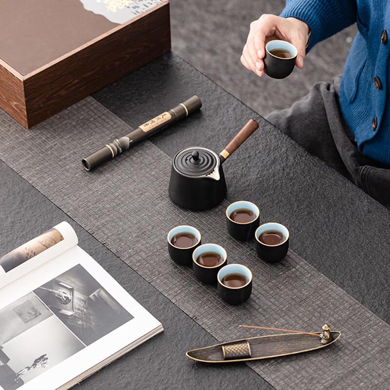 Chaxun Ceramic Tea & Incense Set