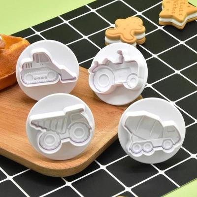 4 Pièces Emporte-pièce Biscuit Avion Voiture 3D Moule à Biscuit Train Véhicule Transport Tampon de Cuisson Piston Poussoir Découpoirs Sugarcraft Fondant