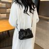 Niche Versatile Pleated Cloud Bag Women's New Chain Solid Color Shoulder Messenger Bag Texture Commuter Bucket Bag