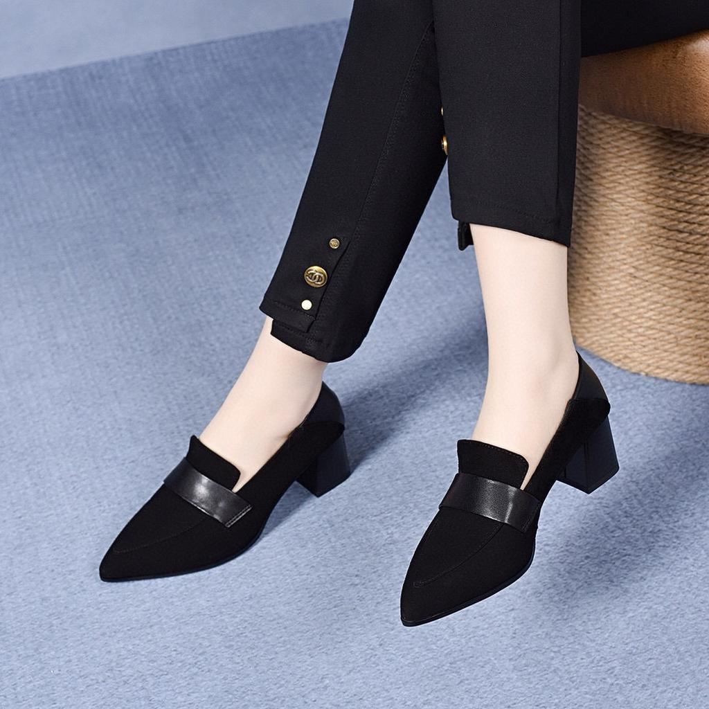 Spitze High Heels Damen Frühling Schwarz Dicke Ferse Ein-Pedal Damen Einzelne Schuhe Schlicht und Großzügig Arbeitsschuhe