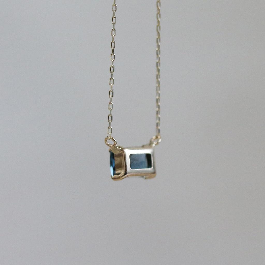 London Blue Topaz K10YG Rectangle Necklace for Women [cui-cui]