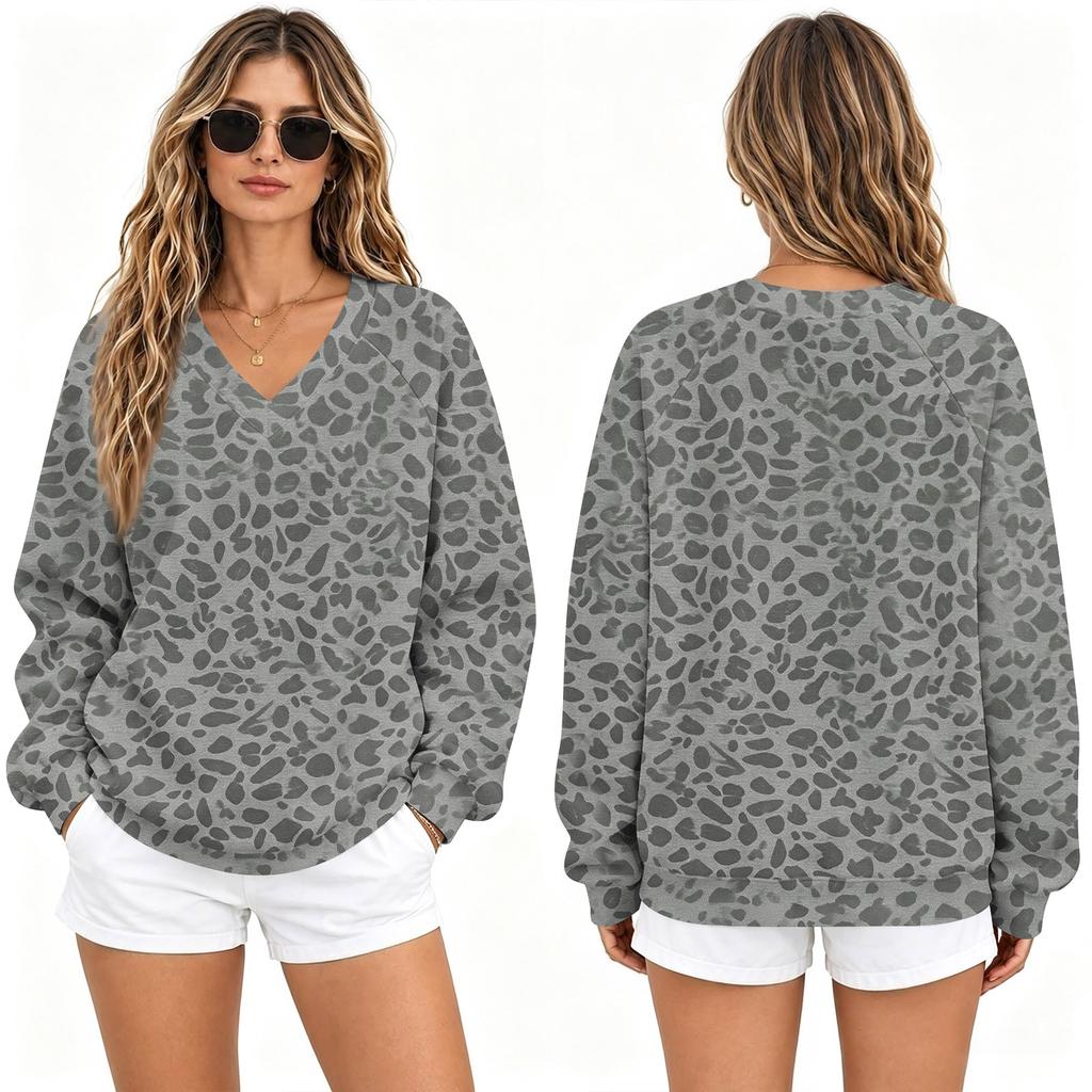 Women's Loose Fit V-Neck Raglan Sweatshirt with Leopard Print, Casual Pullover Top for Everyday Wear