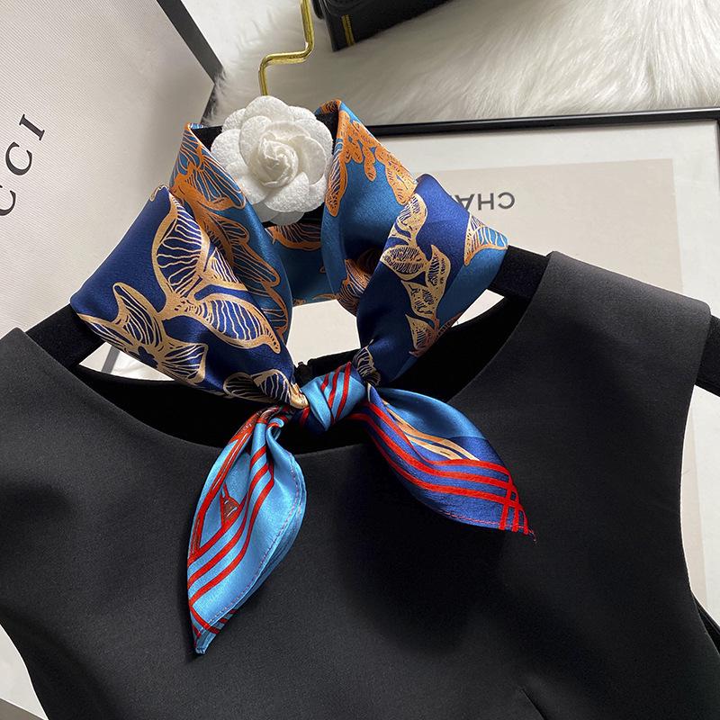 Korean Style Sweet Green Floral Butterfly Faux Silk Scarf - Women’s Versatile Spring/Summer Neck Scarf, 70cm Square.