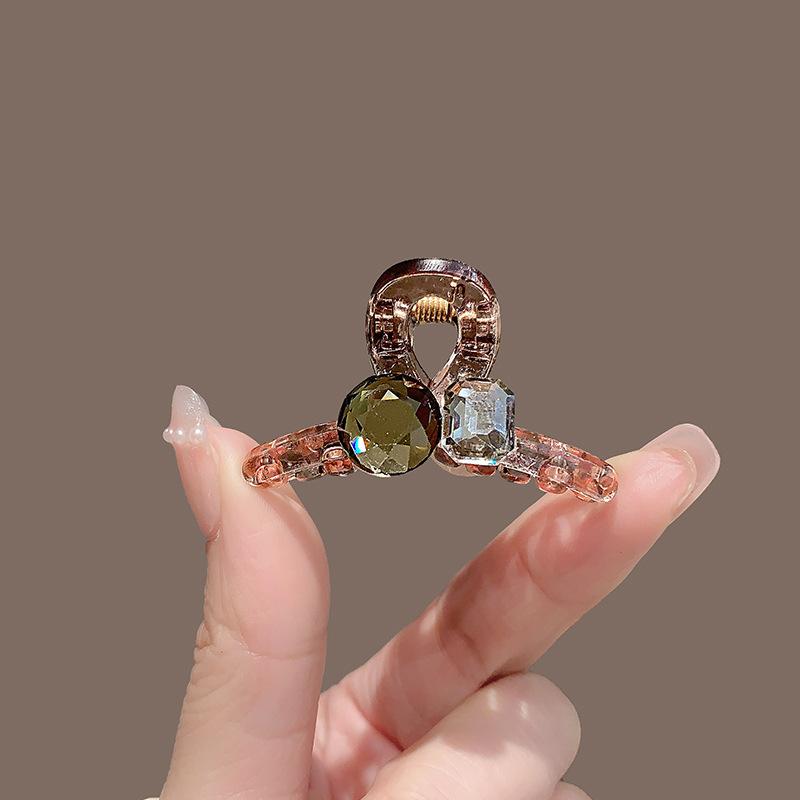 

Elegant Bow Shark Clip Fashion Back Of Head Hair Clip Vintage Ponytail Fixed Hairgrips For Woman Simple Hollow Geometry Hairpin