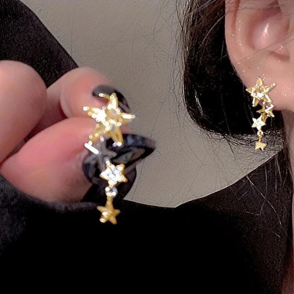 Neue Gold Farbe Shiny Bowknot Quaste Stud Ohrringe Für Frauen Exquisite Strass Bogen Baumeln Ohrringe Mädchen Schmuck Freunde Geschenk