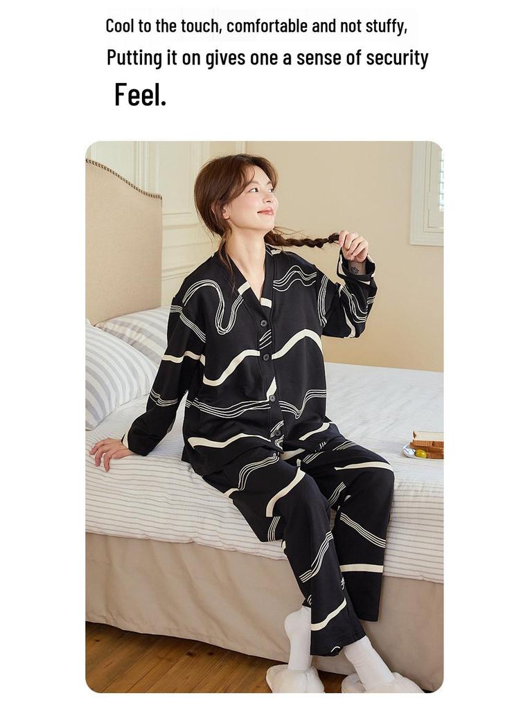 Women's Retro Print Cotton Pajama Set - V-Neck Cardigan, Loose Fit, Comfy Korean Style, Spring/Autumn.
