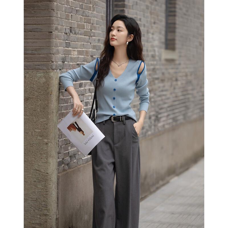 Demana Lightweight Hollow Out V-Neck Knit Top