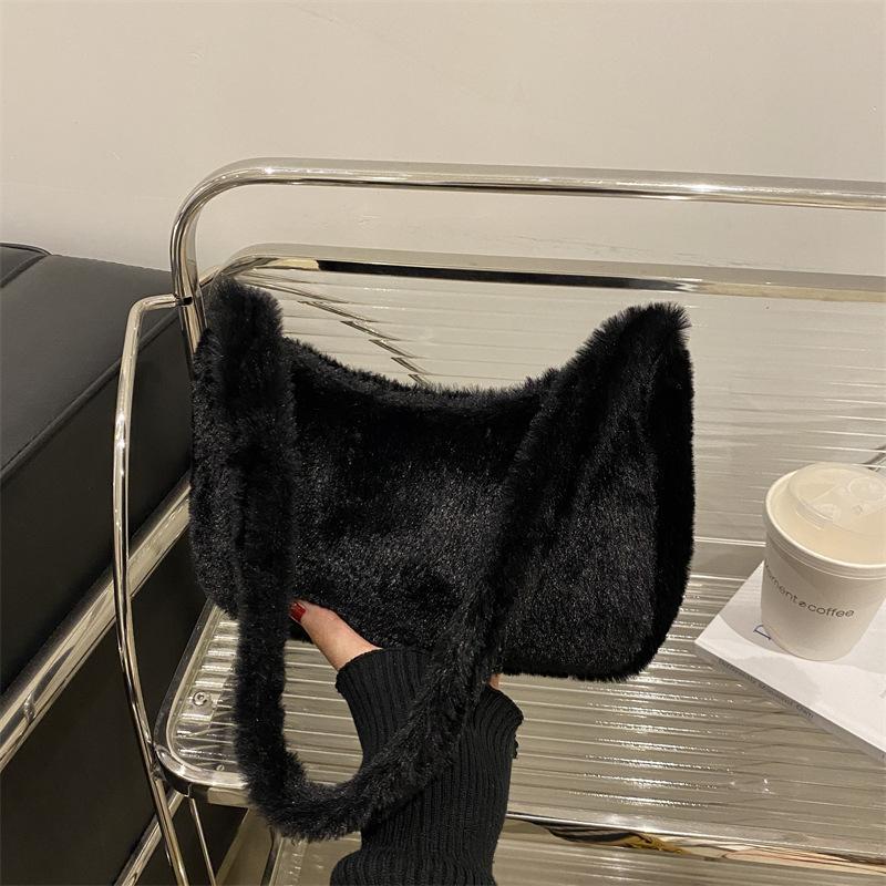 

Модная новая плюшевая милая женская трендовая сумка подмышку, женская сумка через плечо для шопинга, для отдыха, для поездок, в зарубежном стиле чёрный