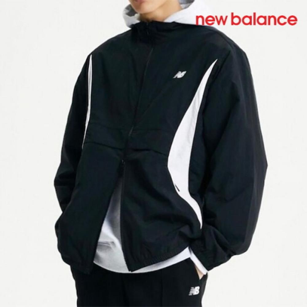 

New Balance Runners Lightweight Windbreaker H7 Nbnae22413 19 FREE/L