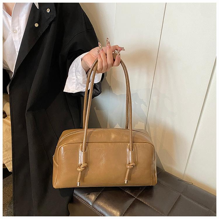 

Сумки-тоуты из искусственной кожи для женщин 2024 года, новый тренд зимы, корейская мода, женская сумка через плечо, женские сумки хаки