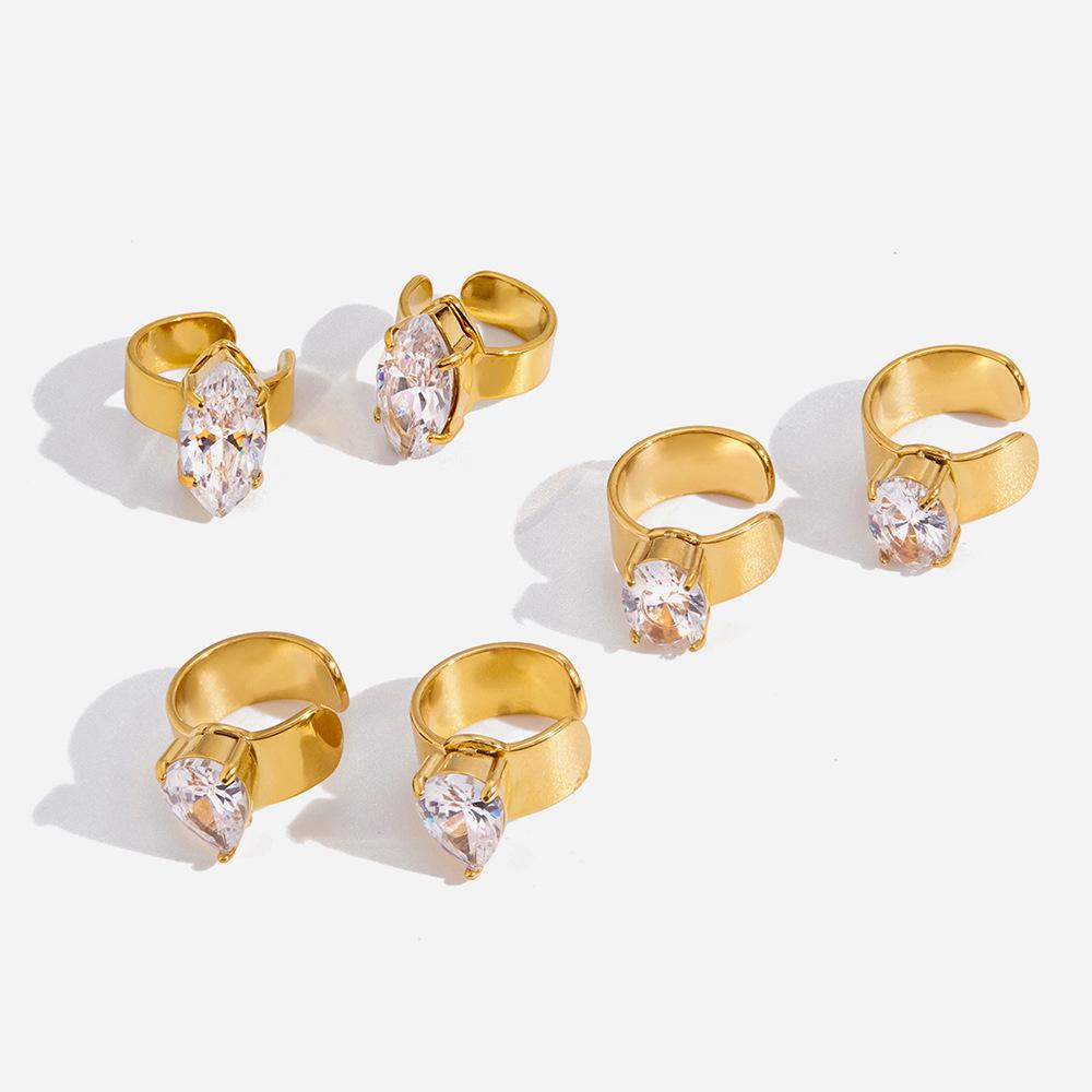 Light luxury high-end 18K gold, water drop-shaped zircon earclip earrings jewelry.
