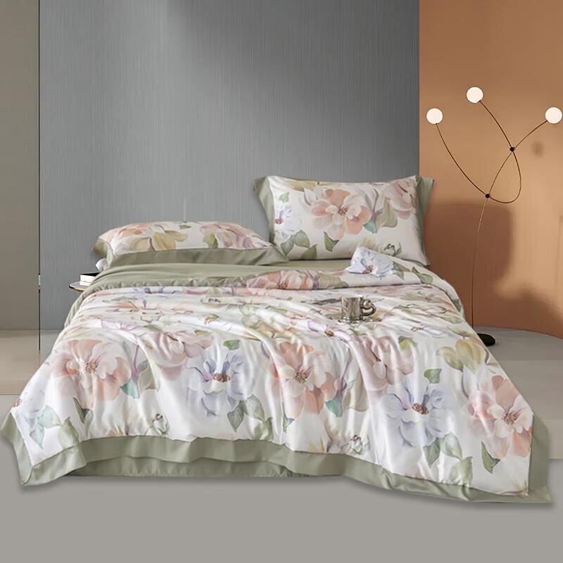 

Grace Yu Sheng 4-Piece Quilt Set
