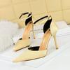 Modische und sexy schlankmachende High Heels, dünne Absätze, flacher Mund, spitze Einzelschuhe aus Lackleder mit Schlangenmuster