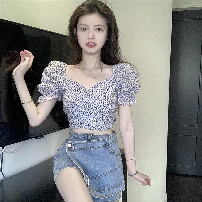 2025 New Women's Floral Square-Neck Puff Sleeve Short Top - Age-Reducing Design for Summer
