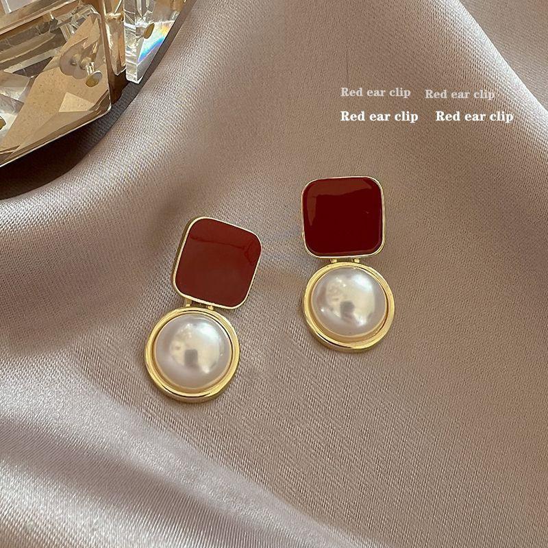 Maillard Coffee Color Amber Earrings Women's Autumn and Winter High-end Commuter Style Earrings Light Luxury Niche Design Earrings