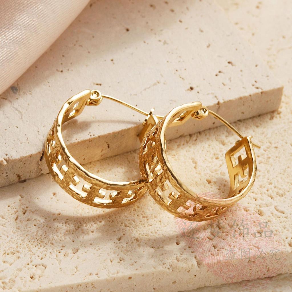 Exquisite Titanium Steel Cross Hollow Gold Ear Cuffs - High-End Light Luxury Fashion