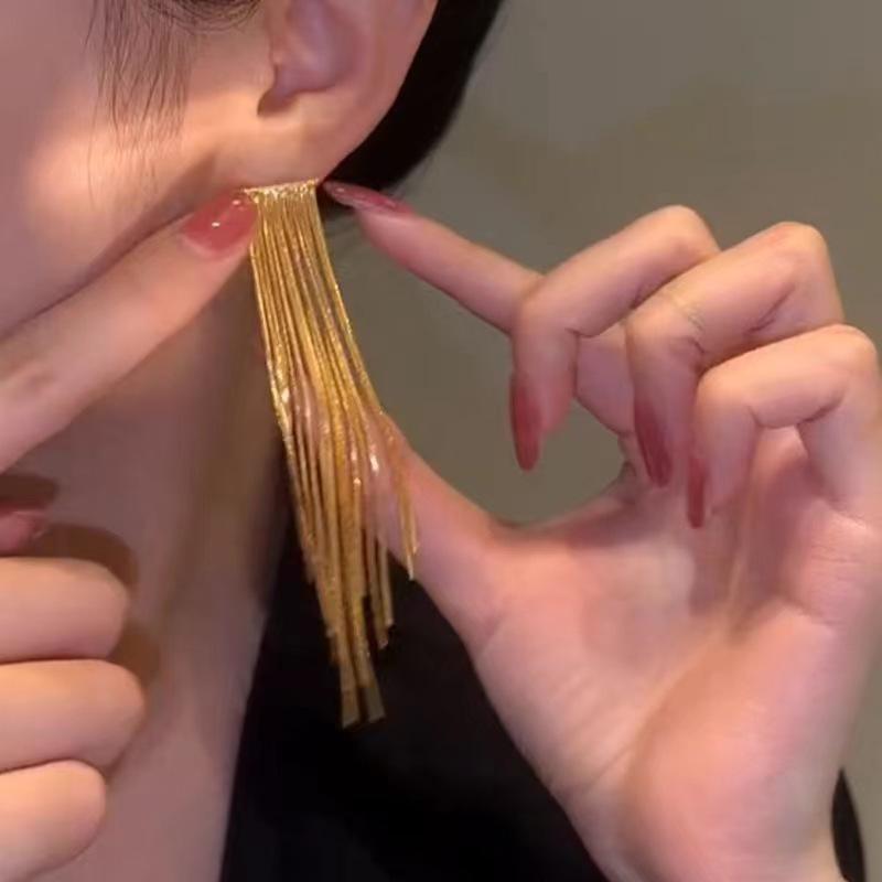 Chic and Versatile Tassel Chain Earrings for Women - Trendy European & American Style