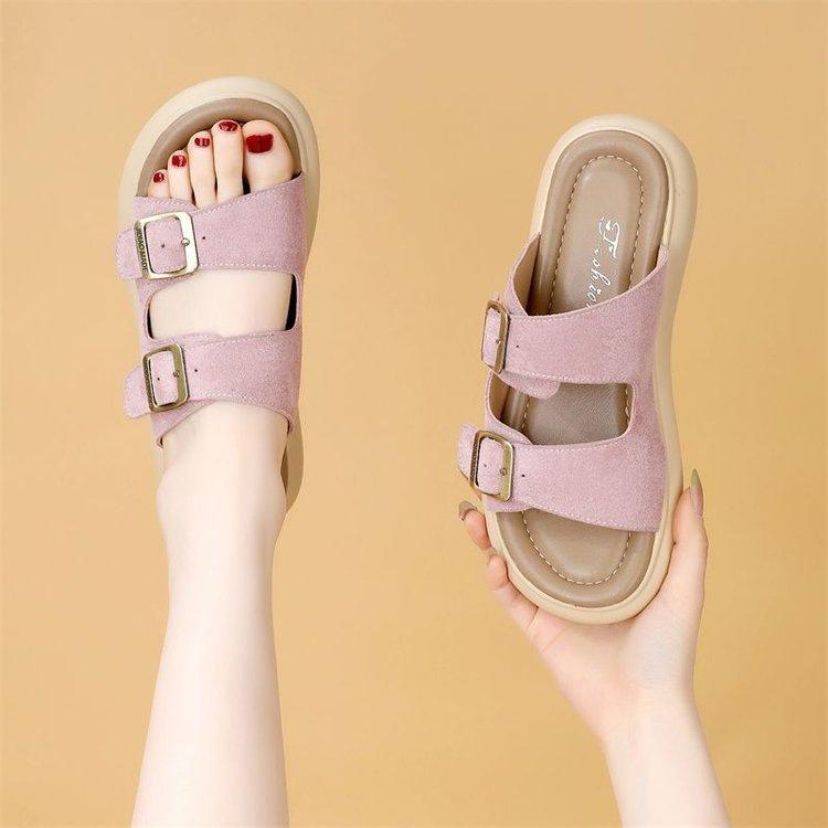 

Шлепанцы на плоской подошве для женской летней уличной одежды 2025 новый модный стиль в иностранном стиле, полуторные, мягкая подошва не устает, ноги сочетаются с 40 розовый