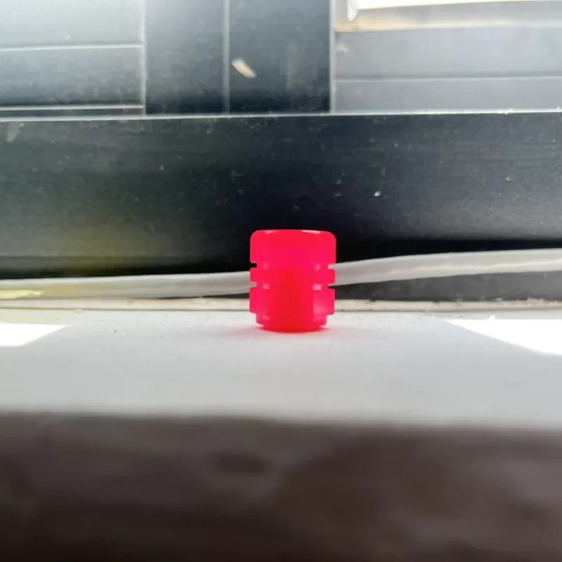 100Pcs Car Motorcycle Luminous Tire Valve Caps Glowing Valve Cover Car Tire Wheel Hub Styling Tool Auto Accessories 5 Colors
