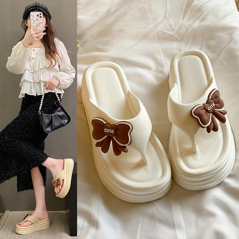 

New fashion casual soft bottom heightened non-slip and deodorant spring and summer new versatile new butterfly beach flip-flops women 40—41 чорний