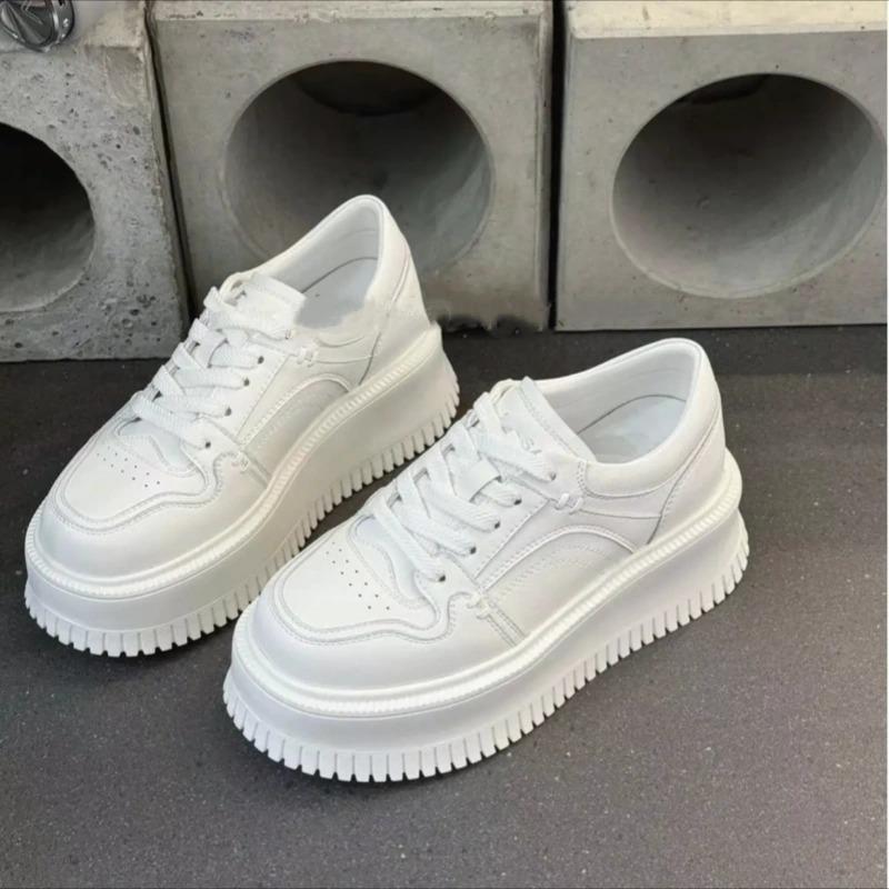 

Кожаные туфли на подошве маффин, белые, женские, осень 2024, новые, дышащие, модные, универсальные, небольшого роста, туфли для доски прилив 35