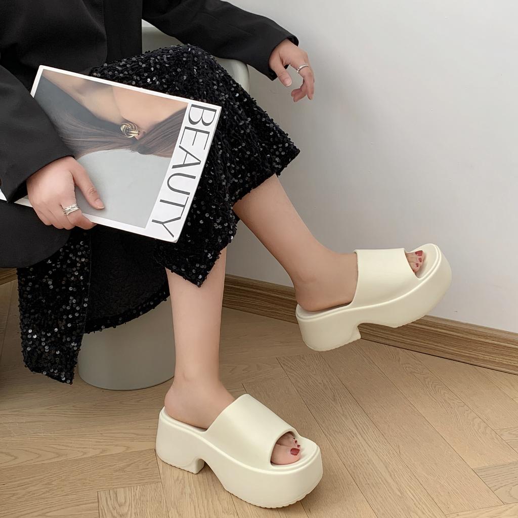 Fashion High-Heeled Shoes Lady Rubber Slippers Platform Slides Fashion Massage Summer Flat Soft Luxury Slippers Casual Flat Shoes Female
