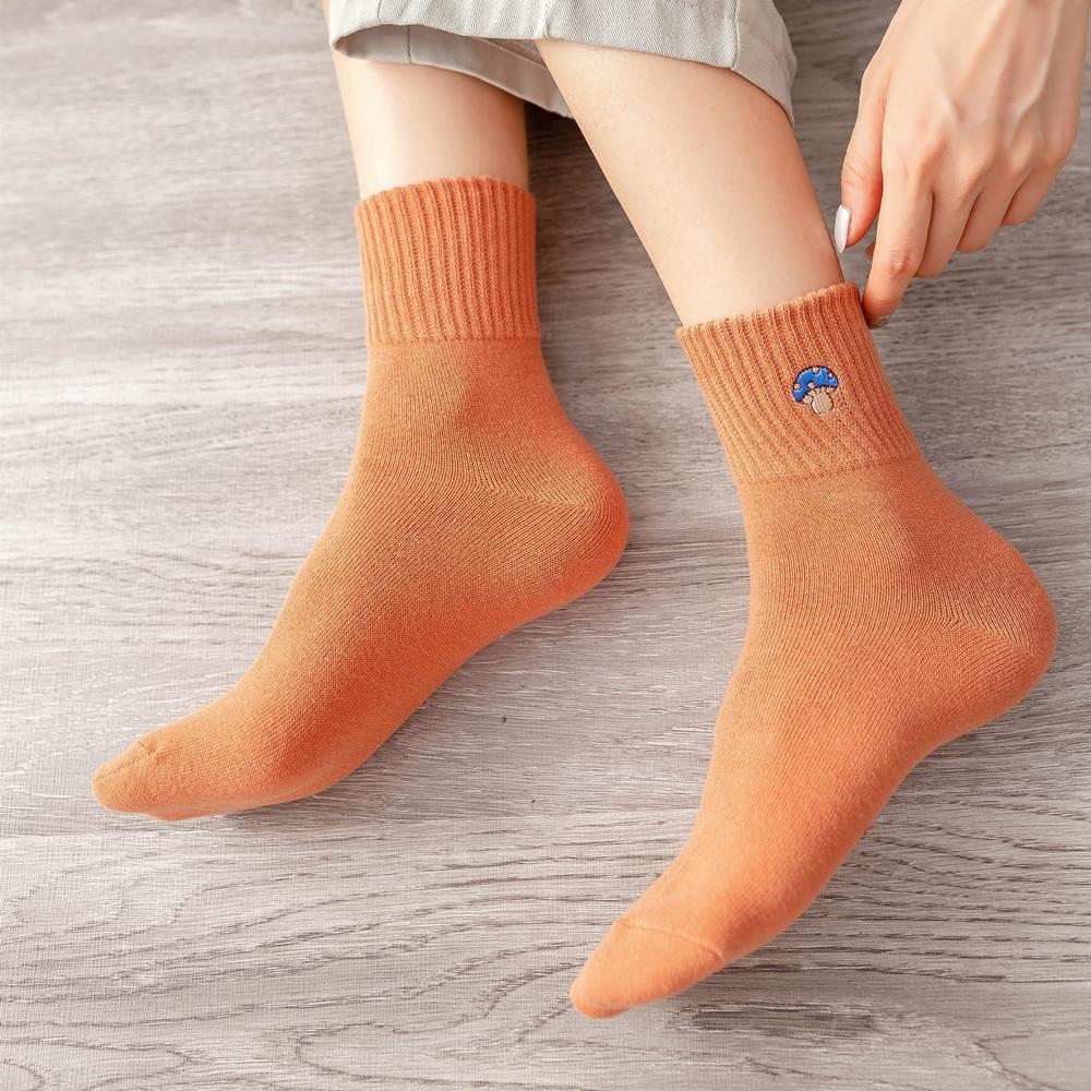 New Fashion Embroidery Cute Cartoon Mushroom Patterned Socks Casual Hipster Unisex Funny Gift Christmas Sokken Dropship