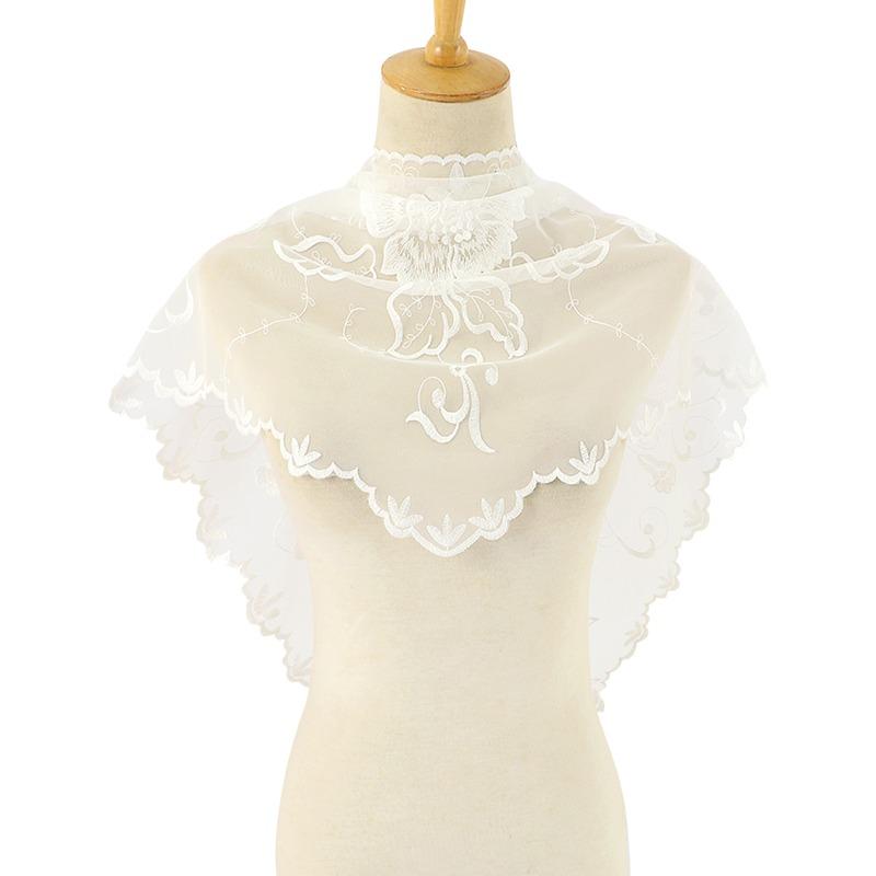 

Autumn and winter new lace printed triangle towel, classic hollow solid color thin triangle towel for women 140-48cm