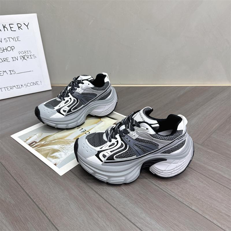 Platform-soled Paris Daddy shoes for women's 2025 spring new versatile small man height-increasing mesh breathable casual sports shoes