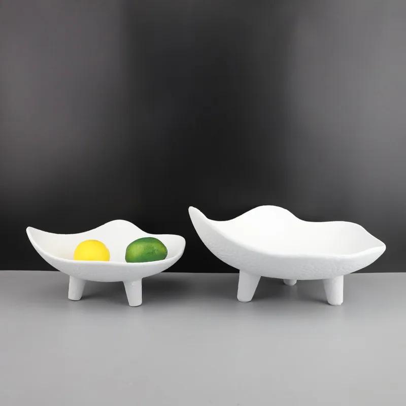 Black and White Three Legged Irregular Resin Decorative Tray, Fruit Tray, Living Room Desktop Storage Container, Home Decoration