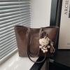 Retro Texture Large Capacity Underarm Tote Bag Women's Bag New Fashion Contrasting Color Single Back Commuter Bag