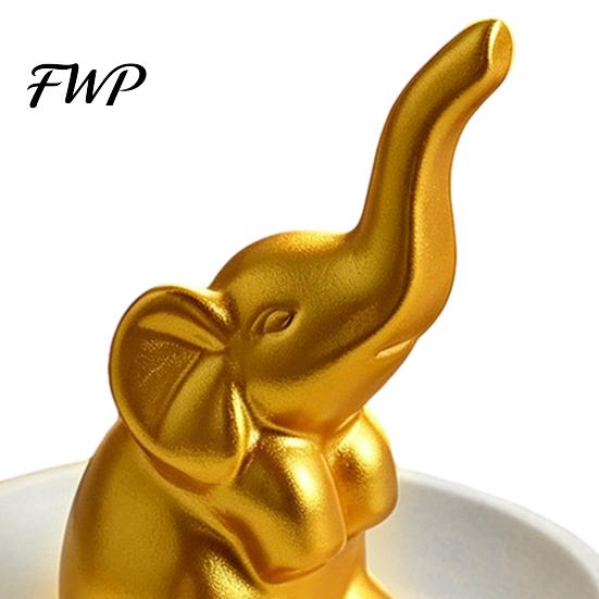 Elegant Jewelry Storage Tray, with Upturned Nose Elephant Design, Compact Case Waterproof Organizer for Rings Earrings Bracelets Smooth Glaze Box