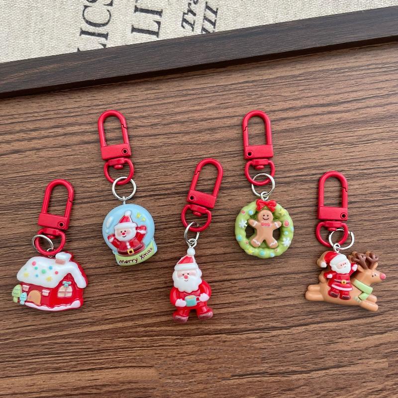 1/5Pcs Cartoon Elk Santa Claus Pendant Keychain Cute Resin Ornament for Student Backpack Christmas Party Small Gift Idea