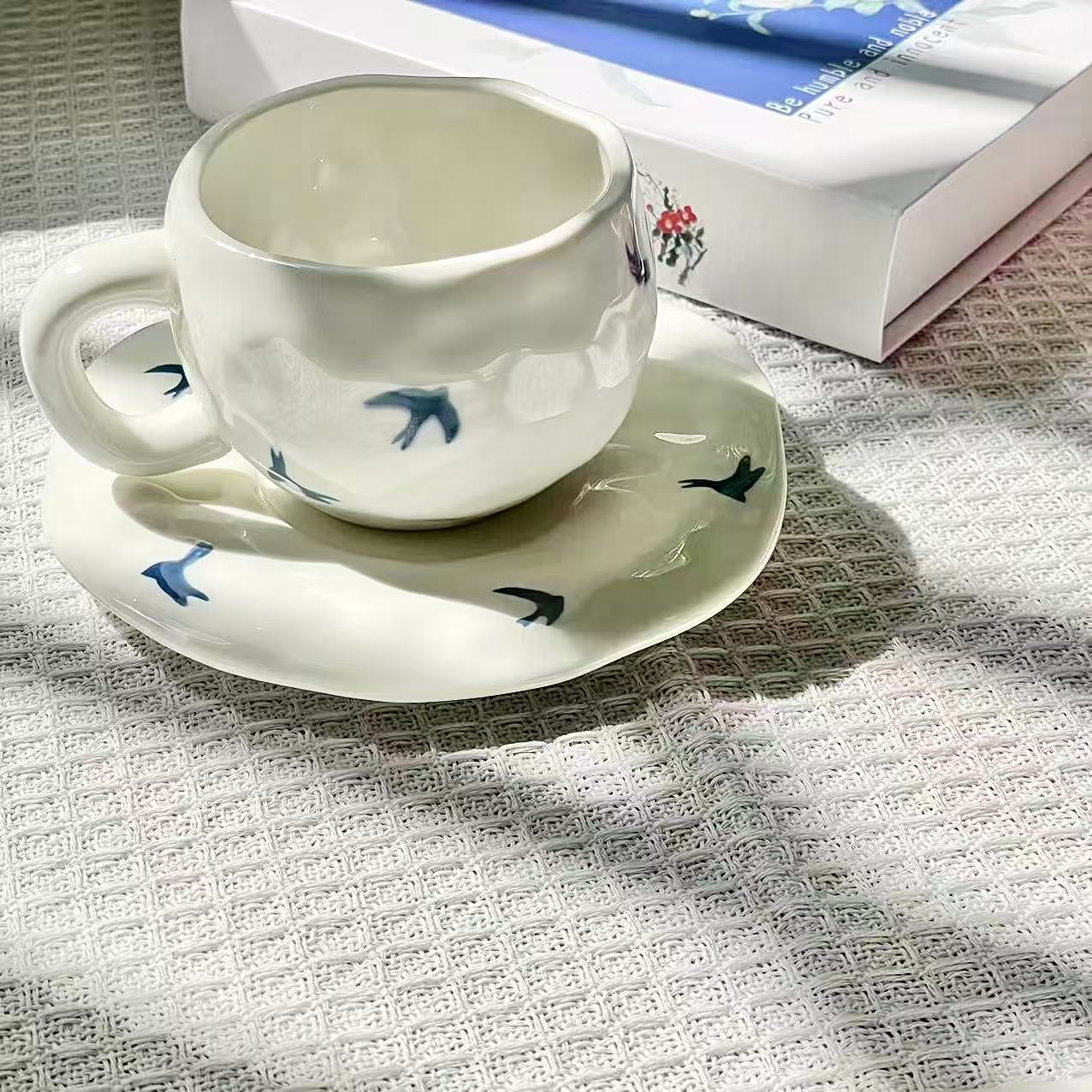 Baifenbai Home Furnishing Blue Swallow Irregular Ceramic Mug Coffee Cup Saucer Cute Breakfast Milk Water Cup