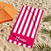 Serviette de plage rayée personnalisée Nom/Logo personnalisé Serviette surdimensionnée en microfibre Cadeau pour fête d'été pour la plage la natation le bain le sport