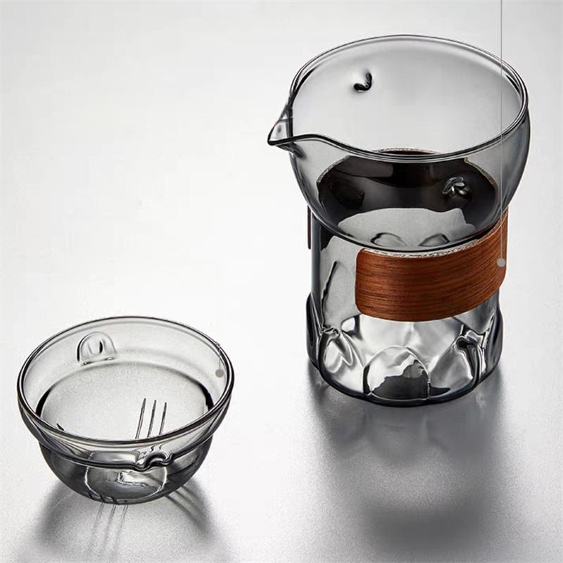 Lotusmuster Brau-Zitrus-Teeglas Fair Cup 360° Drehung Porenlose Filtration Teebereiter Chahai Kanne Kung Fu Set