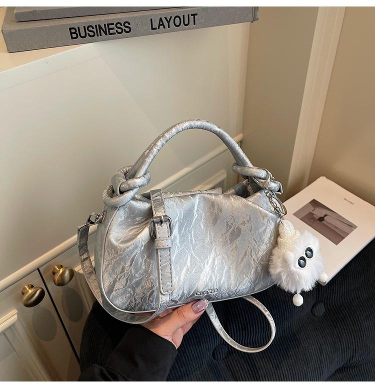 

Bag women s autumn new style about texture cloud bag fashion versatile shoulder bag messenger bag серебряный