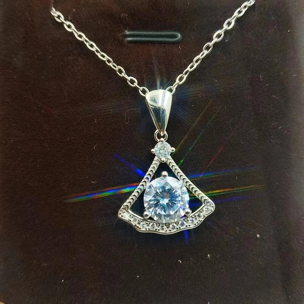Charming skirt pendant necklace female, five A zircon simulation 2 carat dance skirt collarbone chain