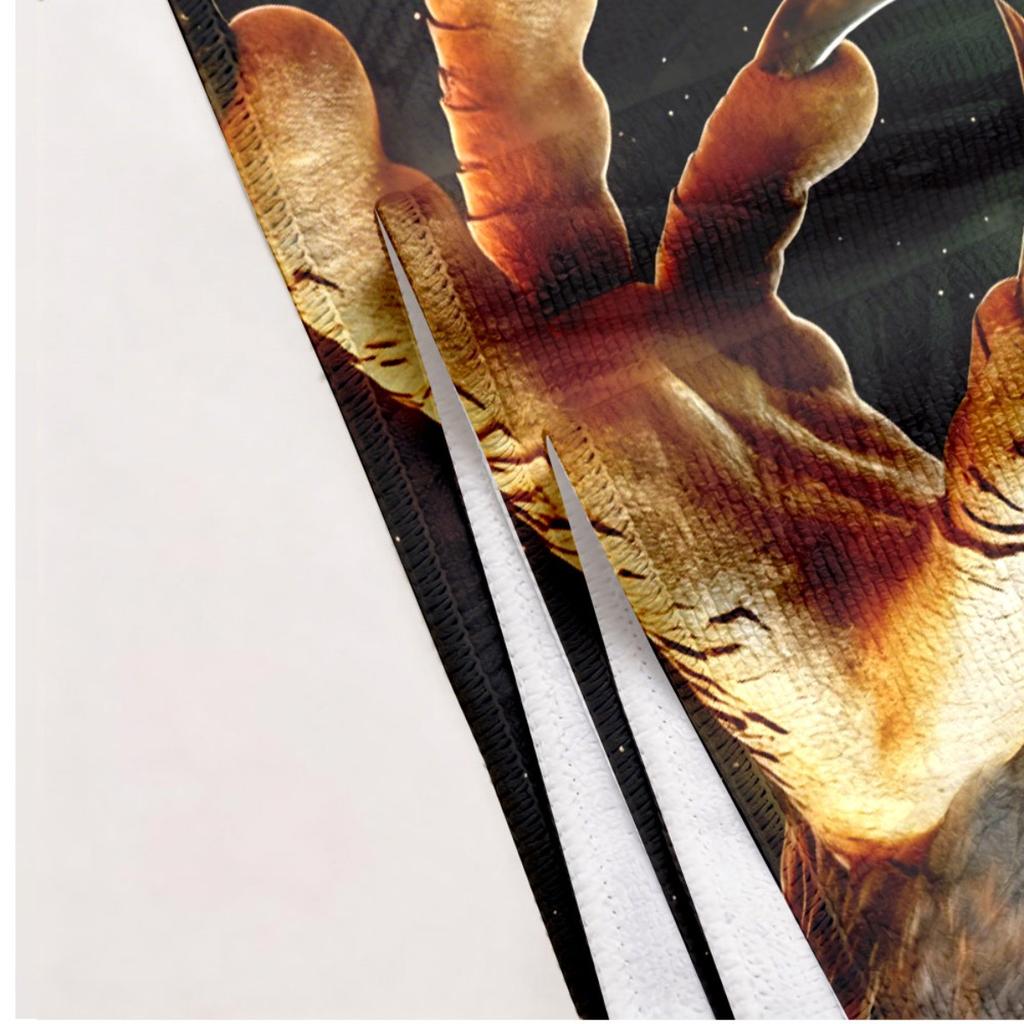 Close-up of the sharp claws of a raptor polyester microfiber beach towel is highly absorbent suitable for swimming beach outings