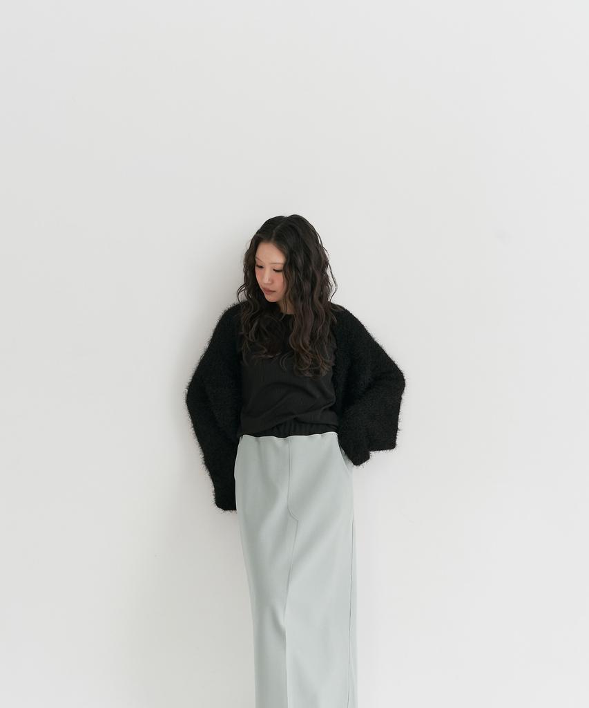 Peulleio Light T-Shirt _ Black