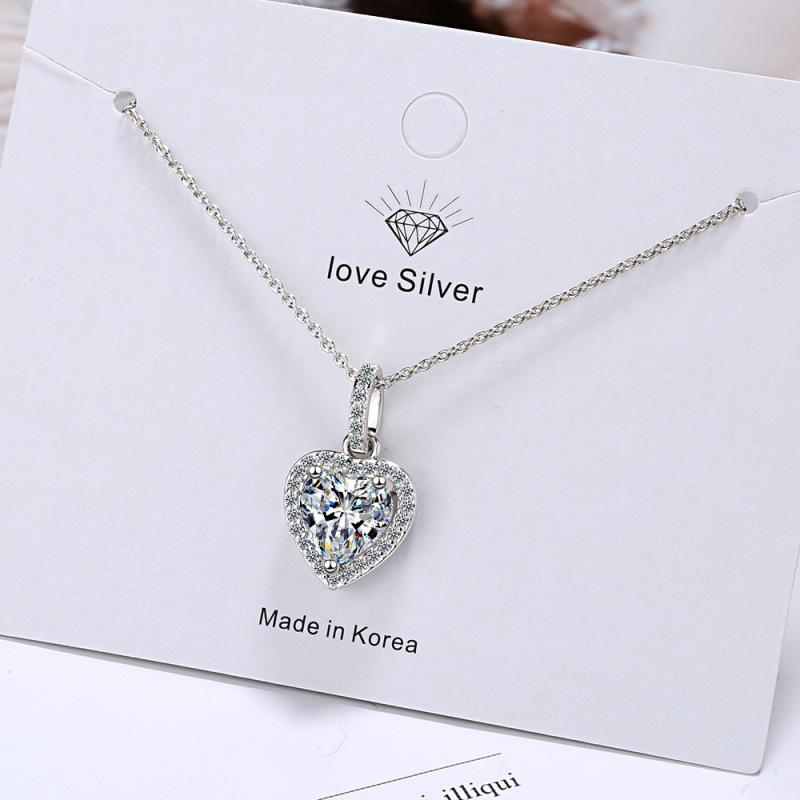 Collana Zircone da Donna a Forma di Cuore Pieno di Diamanti Catena Corta da Girocollo Minimalista Temperamento Rete Rossa INS Ciondolo Amore da Donna