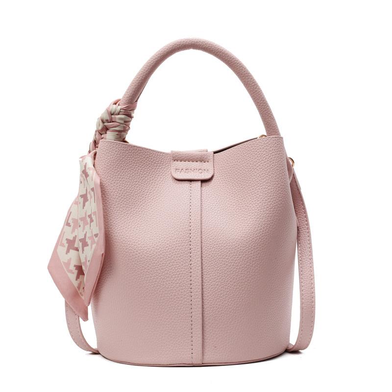 Popular temperament portable bucket bag 2025 spring new high-end messenger bag popular fashion women's shoulder bag