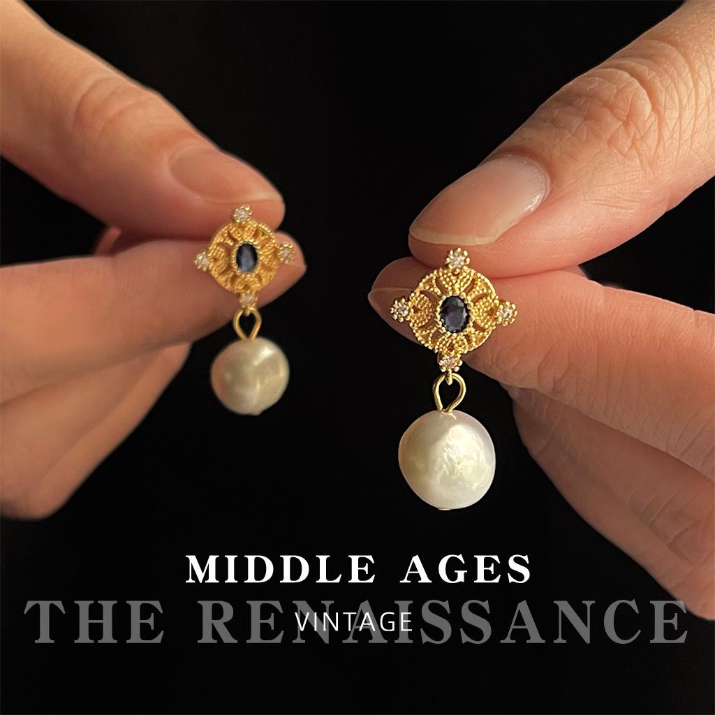 Vintage Baroque Freshwater Pearl Earrings with Zircon French Court Stud Earrings