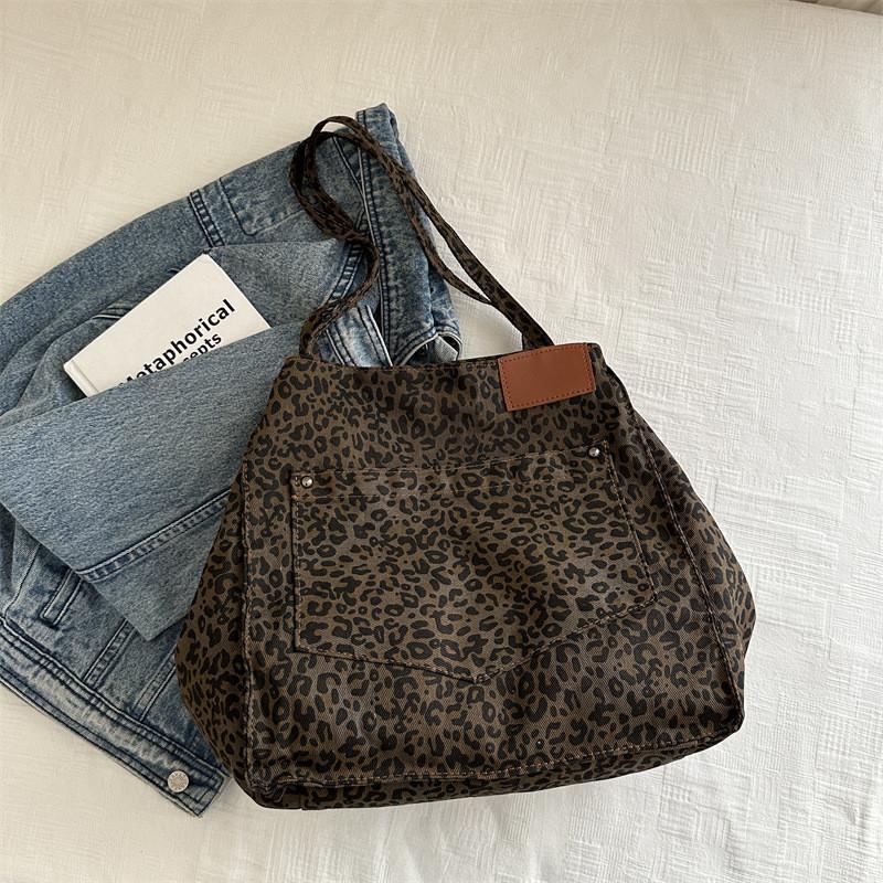 Chic Retro Leopard Print Shoulder Bag Stylish Fall 2024 Large Capacity Tote Handbag