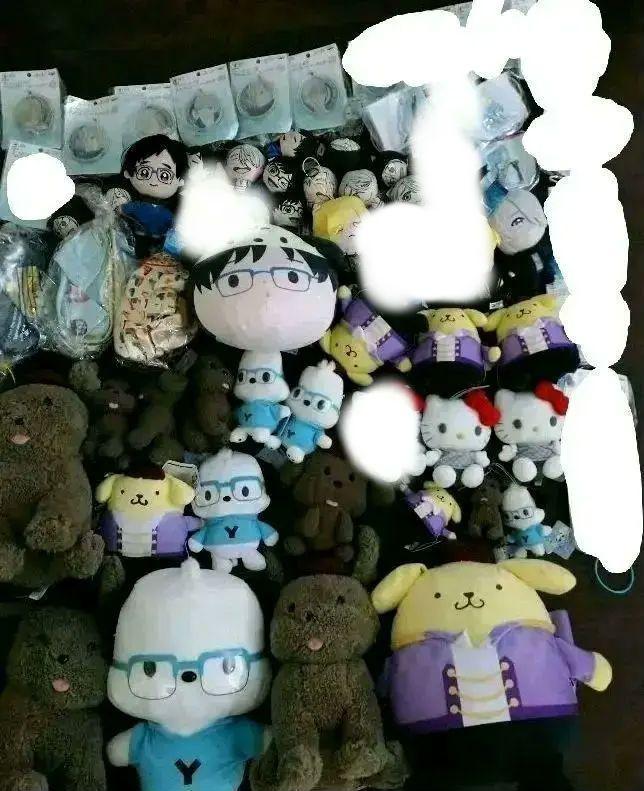 

[USED] 2 images Yuri!!! on ICE Bulk Sale