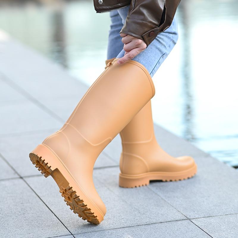 Spring and Autumn Women's High Rain Boots Fashion Travel Waterproof and Non-slip Women's Water Shoes Rain Shoes Thickened Outsole Women's Rubber Shoes