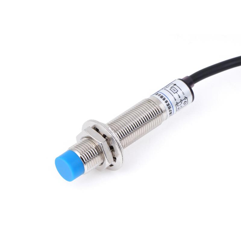 1Pcs M12 Metal Induction Limit Sensor Proximity Switch Lj12A3-4-Z/Bx Npn Lj12A3-4-Z-By Pnp