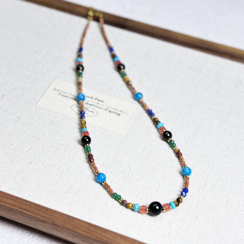 Vintage Holiday Beaded Necklace - Colorful Dopamine Clavicle Chain, Light Luxury Niche Design for Women